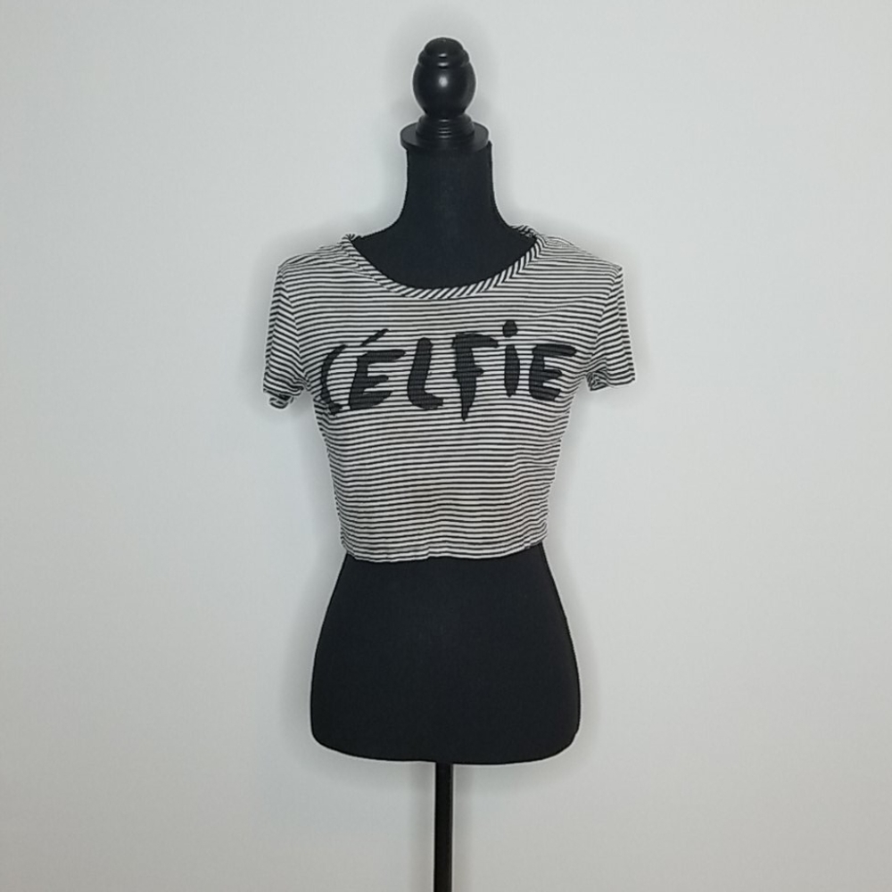 Michelle USA medium celfie top